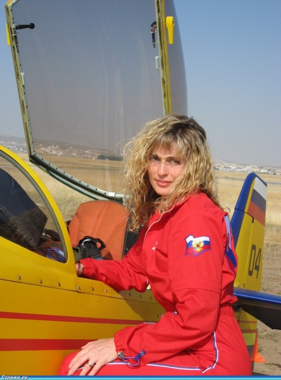 00-svetlana-kapanina-russian-pilot-07-03-13.thumb.jpg.5ed39c71b2824ea7747ca92290a62b35.jpg