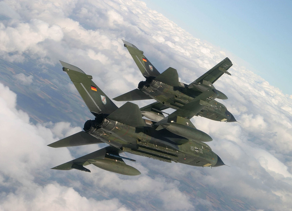 1189617247_TornadoKampfflugzeuge023.thumb.jpg.721f2a16852e355621897cc1da40d22e.jpg