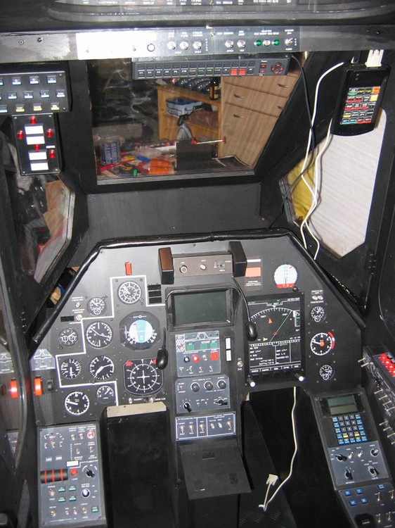 1876316094_cockpit2.thumb.jpg.aadb7326f0d50590852e3a5347182e70.jpg
