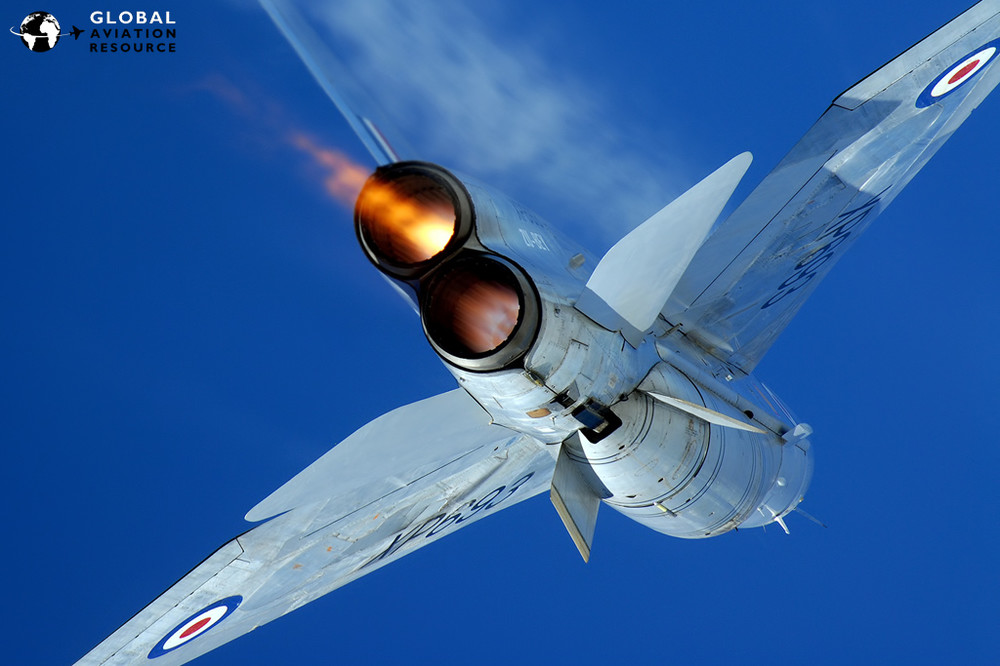 366726588_EnglishElectricLightning2.thumb.jpg.8b76d23f5c82e1a2af367552f3082dcf.jpg