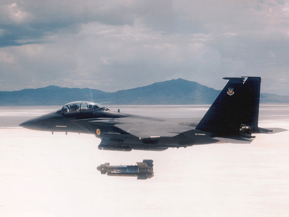 F-15E(1).thumb.jpg.cbb88792aa01cbb51d5d596ab9309871.jpg
