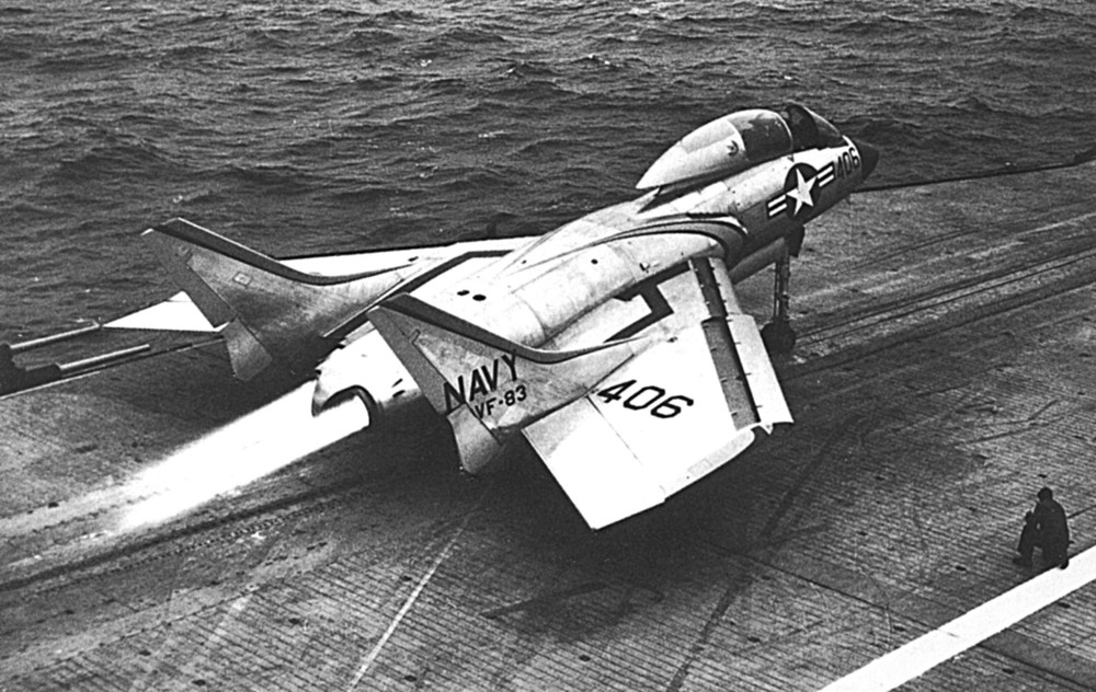 F7U-3M_Cutlass_Launches_from_Intrepid_CV11_1954.thumb.jpg.d13b3c2d74f066cf195b8d5014f3aed3.jpg