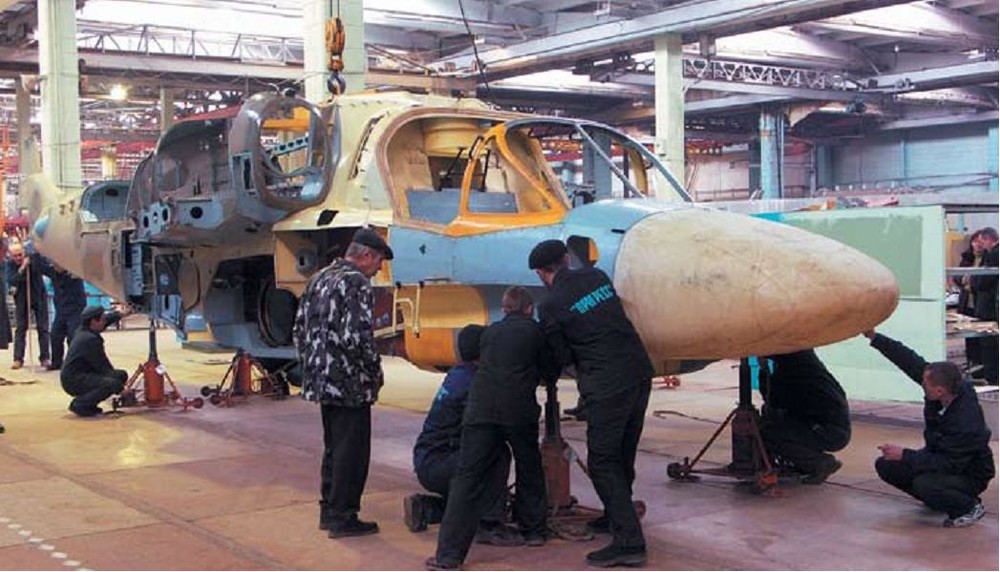 Ka-52.thumb.JPG.716bcd71887a521062654e9538108e36.JPG