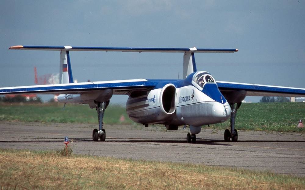 1078935882_Myasishchev_M-55_Geophysica_MAKS_2001.thumb.jpg.7e76c3634dc88a5088991ba26573e6c9.jpg