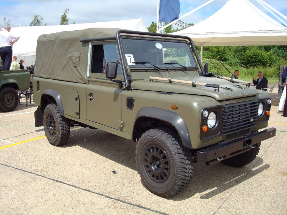 280276598_landrover2.thumb.jpg.02b872e3fa8393d4bcdb7eb3503bf93c.jpg