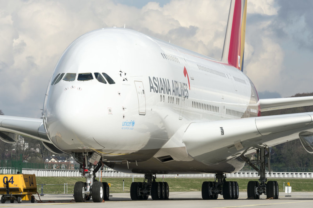 A380_Asiana_Rollout_Paint_6-1200x799.thumb.jpg.ee18af48508ca498bc5e751d44a9de1d.jpg