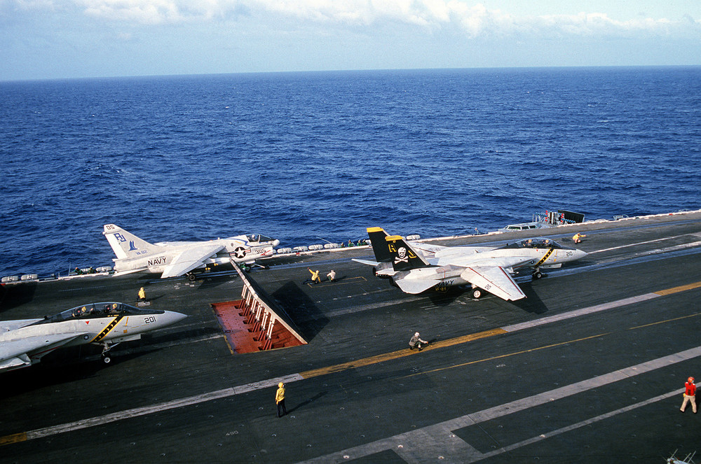 F-14VF-84_A-7VA-82_CVN68_1982.thumb.jpeg.b724e18c0fbaed4532889e9909d24ed4.jpeg