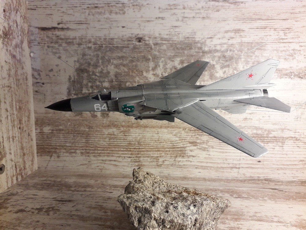 Mig23side.thumb.jpg.a2cb7e31663b5a2215bfd52c069a02f2.jpg