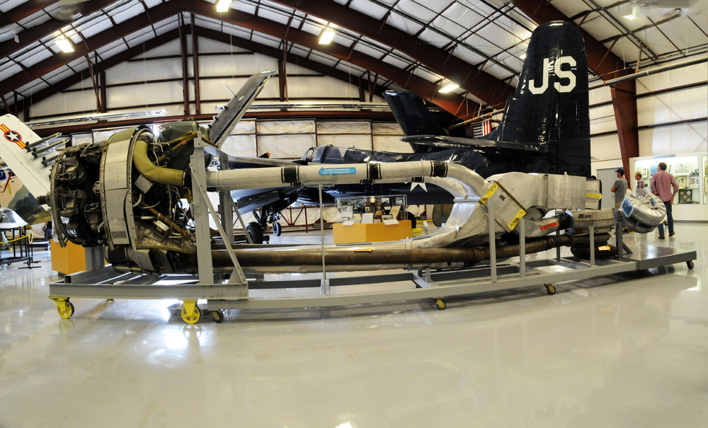 P-47-powertrain_DSC_7265-66-pano.thumb.jpg.810b979487a673d186dcfbed668a37b3.jpg