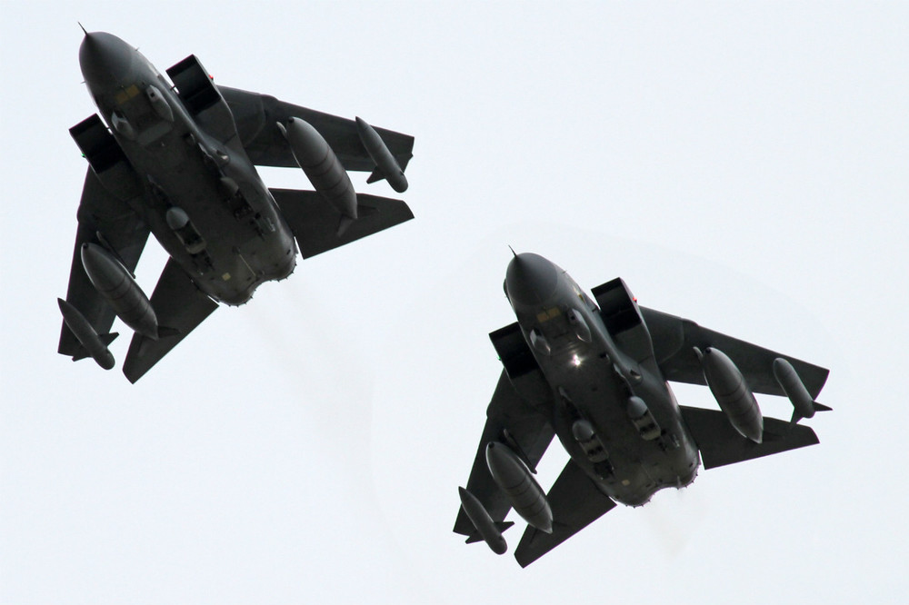 Panavia-Tornado-in-formation.thumb.jpg.41be15f564362ab88cbe2dd5287ae55d.jpg