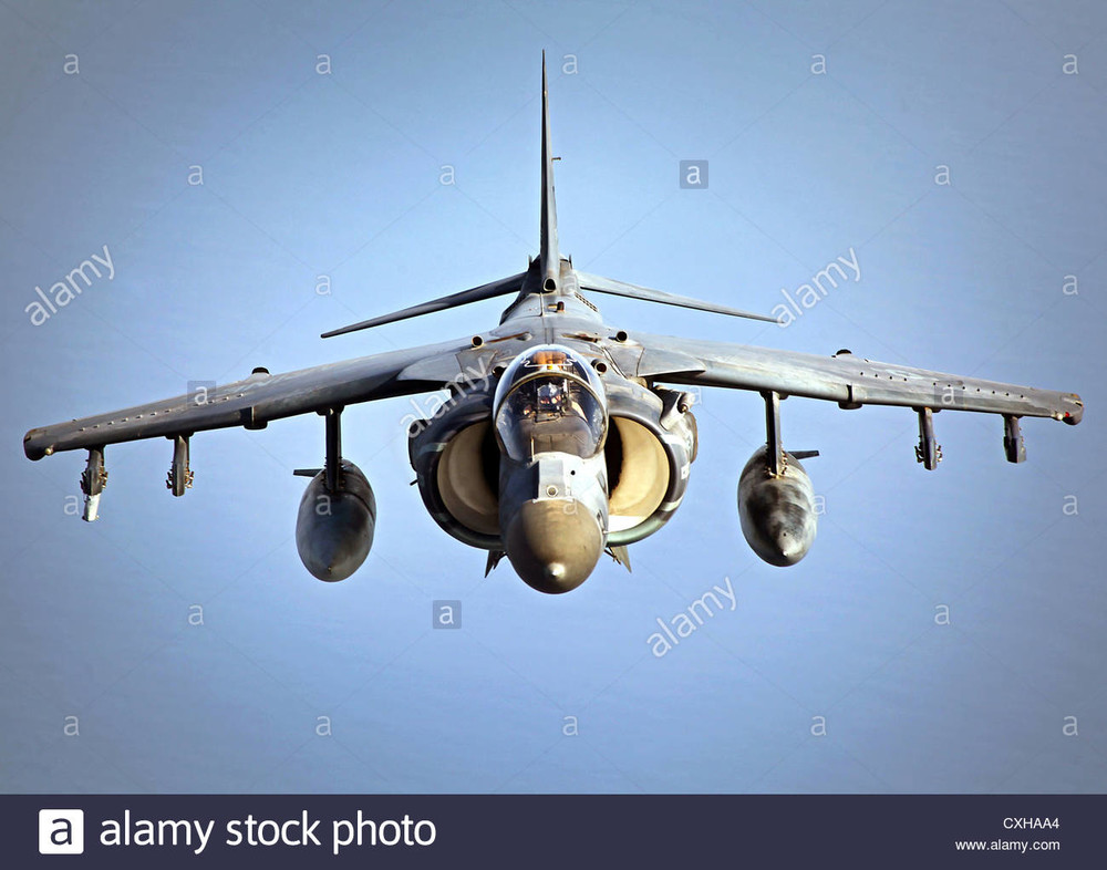 an-av-8b-harrier-flies-in-position-while-conducting-aerial-refueling-CXHAA4.thumb.jpg.c7fce549bba76812767b9b1b19d4d9f0.jpg