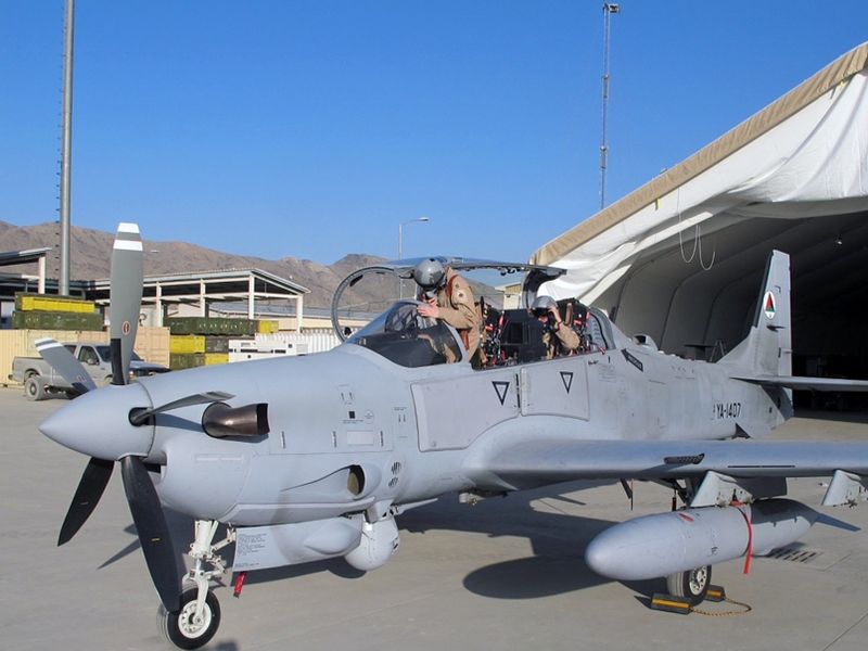 800px-Afghan_Air_Force_Embraer_A-29_Super_Tucano_(YA-1407).jpg