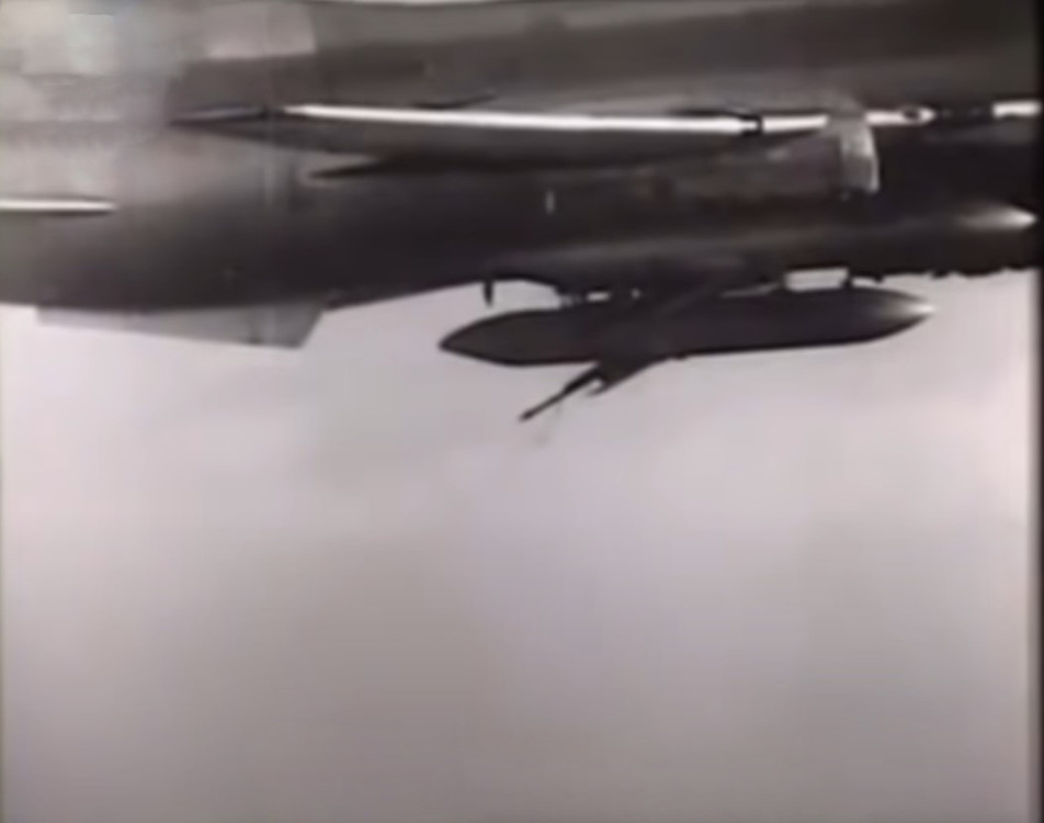 Su-17 rearward gun.jpg