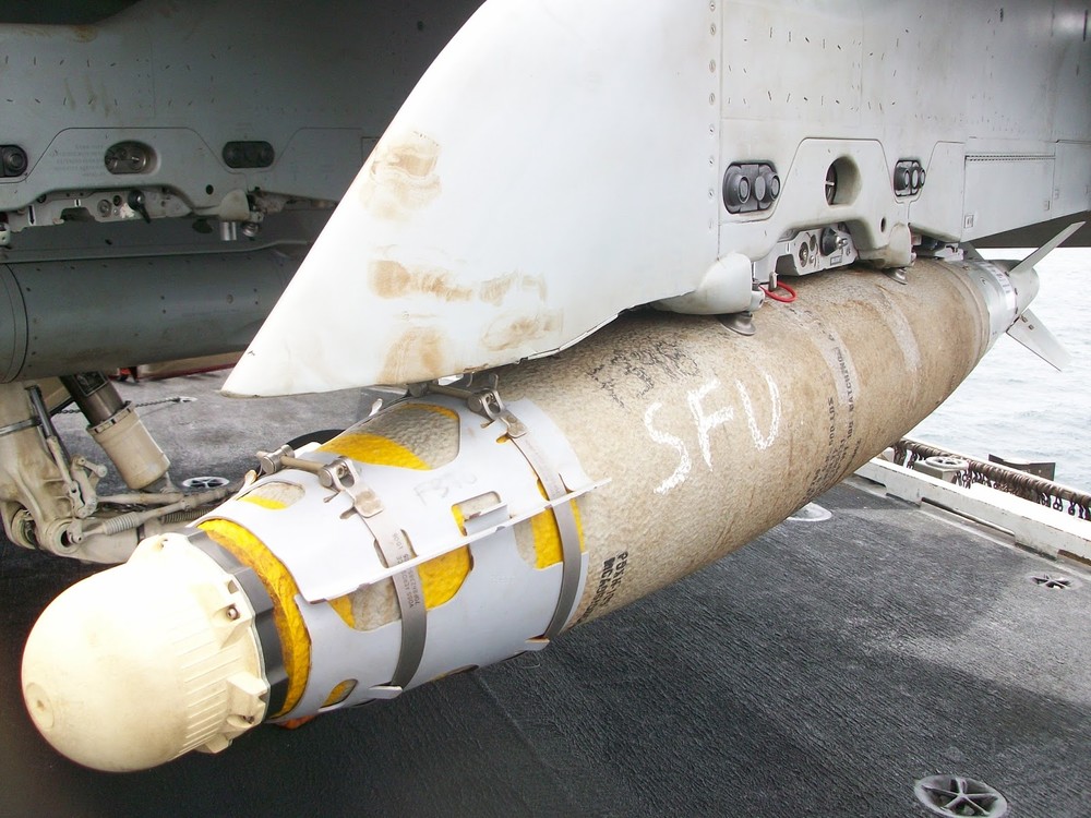 sfu-gbu-38.jpg.49c916b7055aa0ce496fea9830bf7311.jpg
