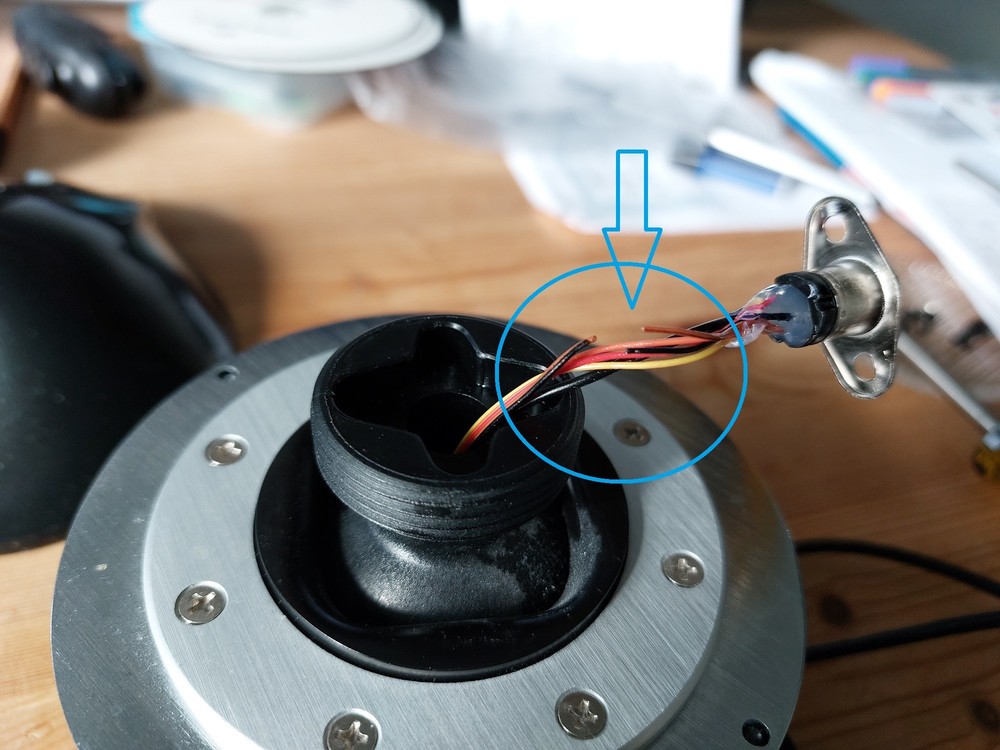 thrusmaster wiring broken.jpg