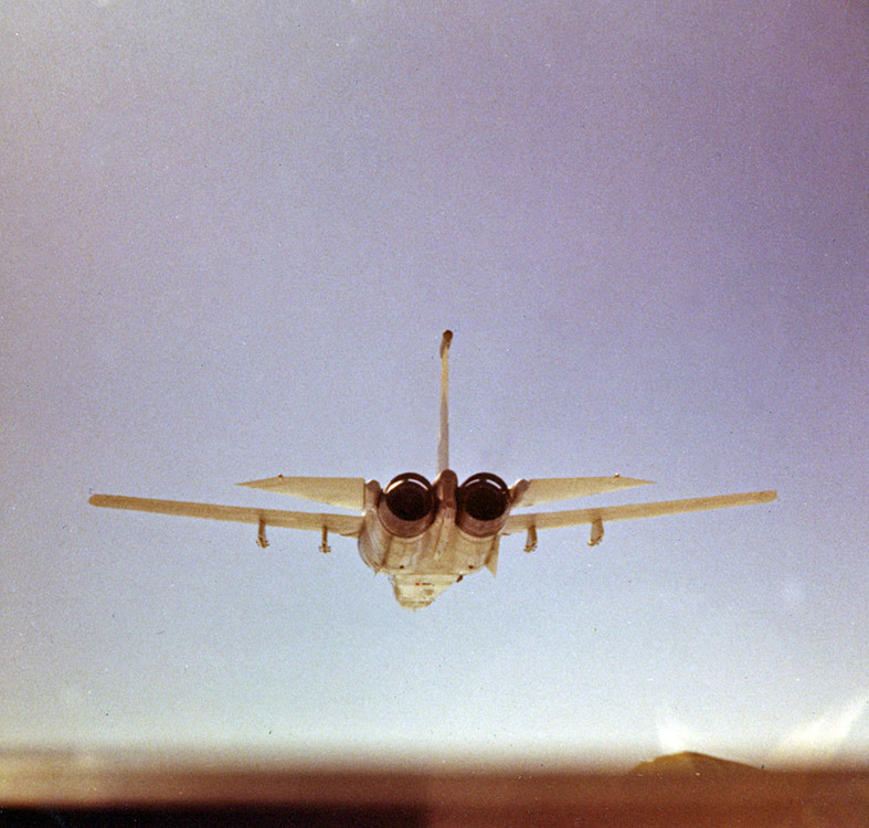 F-111 In Flight, 1969-5.jpg