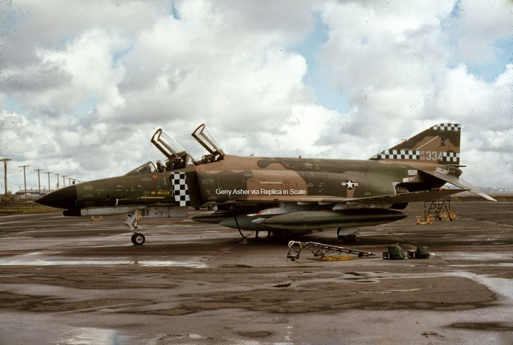F-4E 57FIS 60334 TAXI 0930 0678 (2).jpg