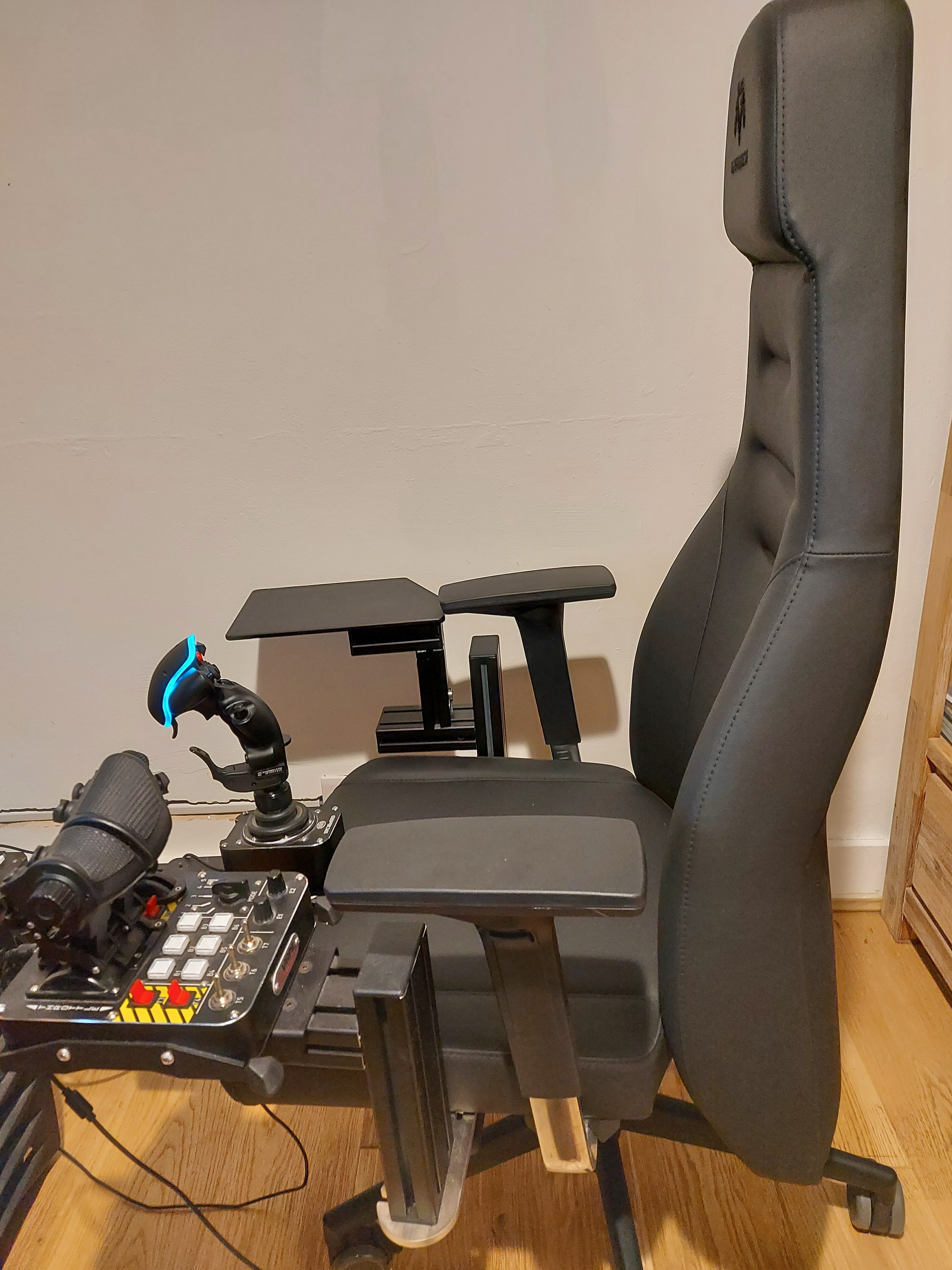 Flight Chair – MFC-1 Blackbird Chair Mount Bundle