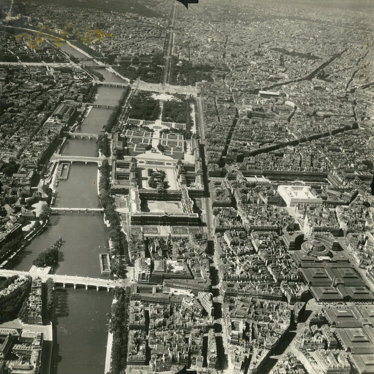 paris_aerial08_1944.jpg