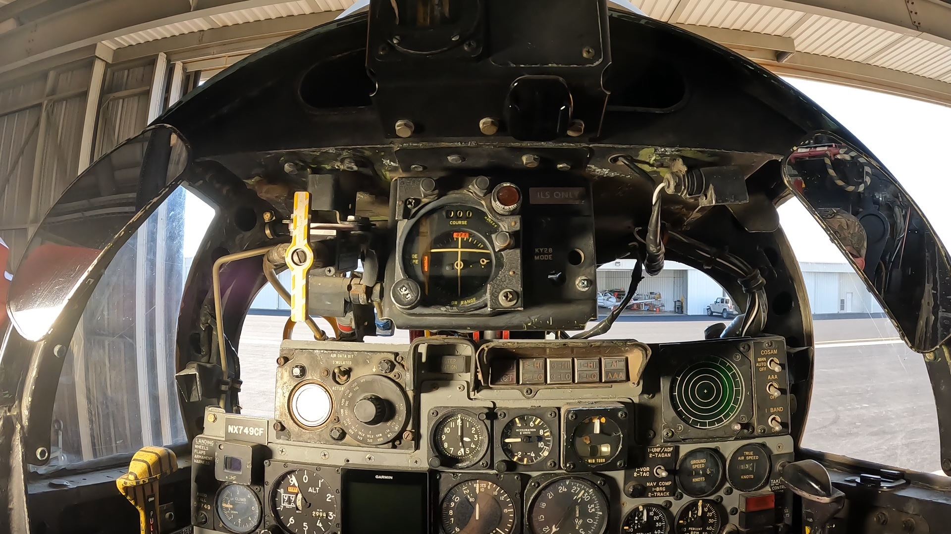 Telling our WSO to take over the plane? (F4E) DCS F4E Phantom ED