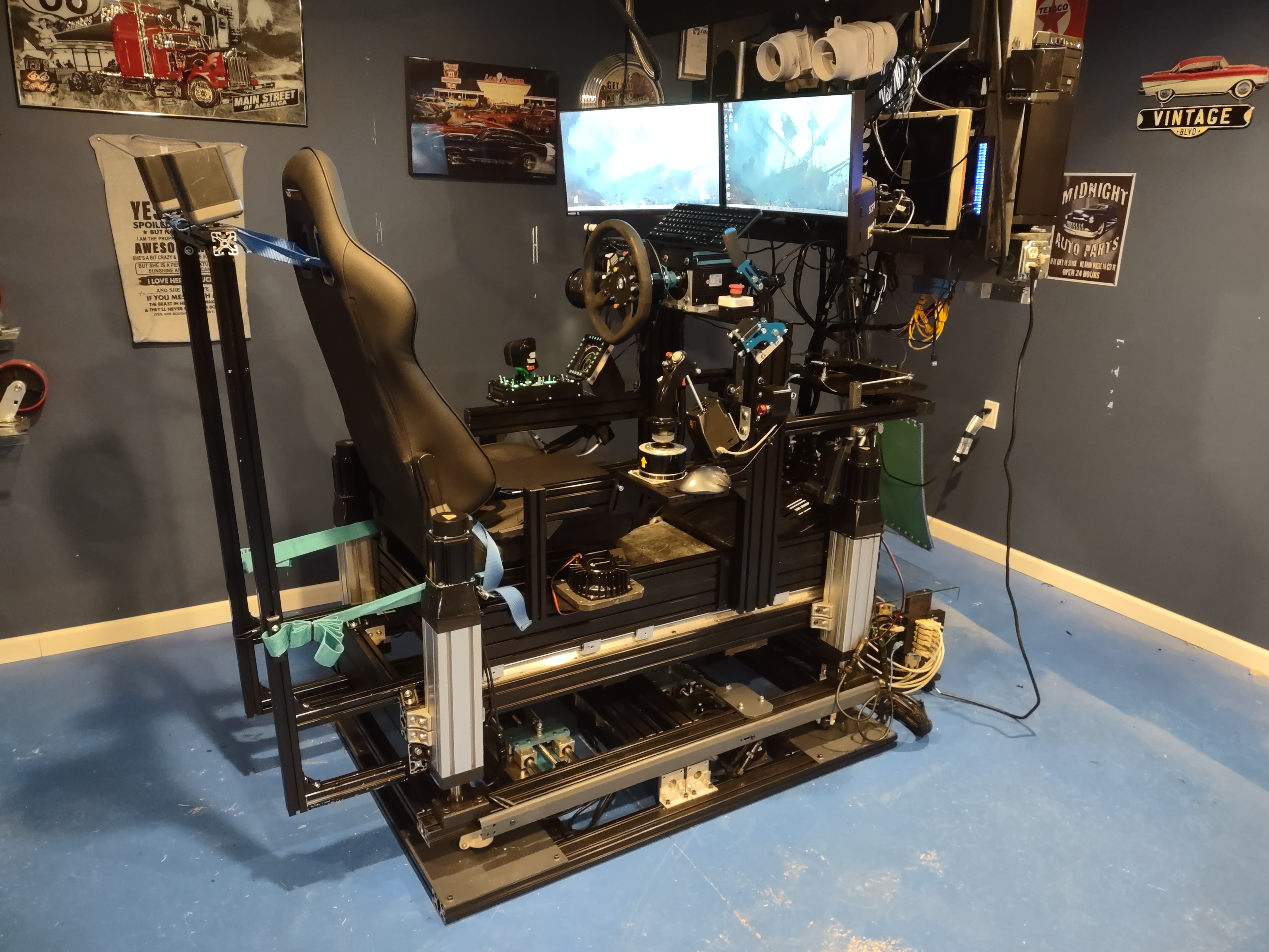 Full Motion Racing Simulator 6DOF Racing Simulator Race Engineering