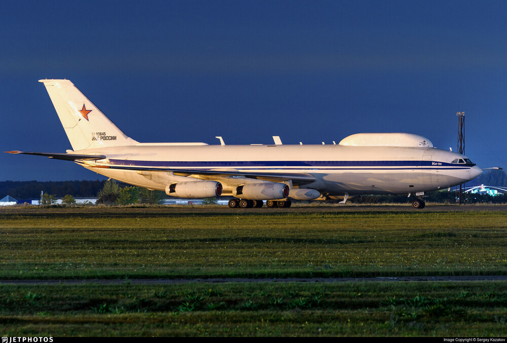 IL-80_RF-93645.jpg