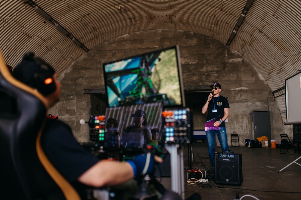 AA 007_HZ6_2582_AP2023_MB2_HonzaPickNickBarton.jpg