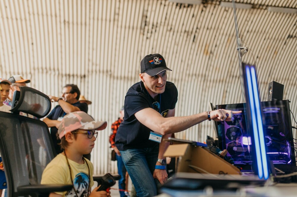 AAA 051_HZ6_2919_AP2023_MB2_HonzaPickNickBarton.jpg