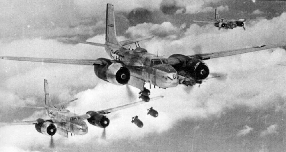 ICM 148 Douglas A-26B-15 Invader (48284).jpg