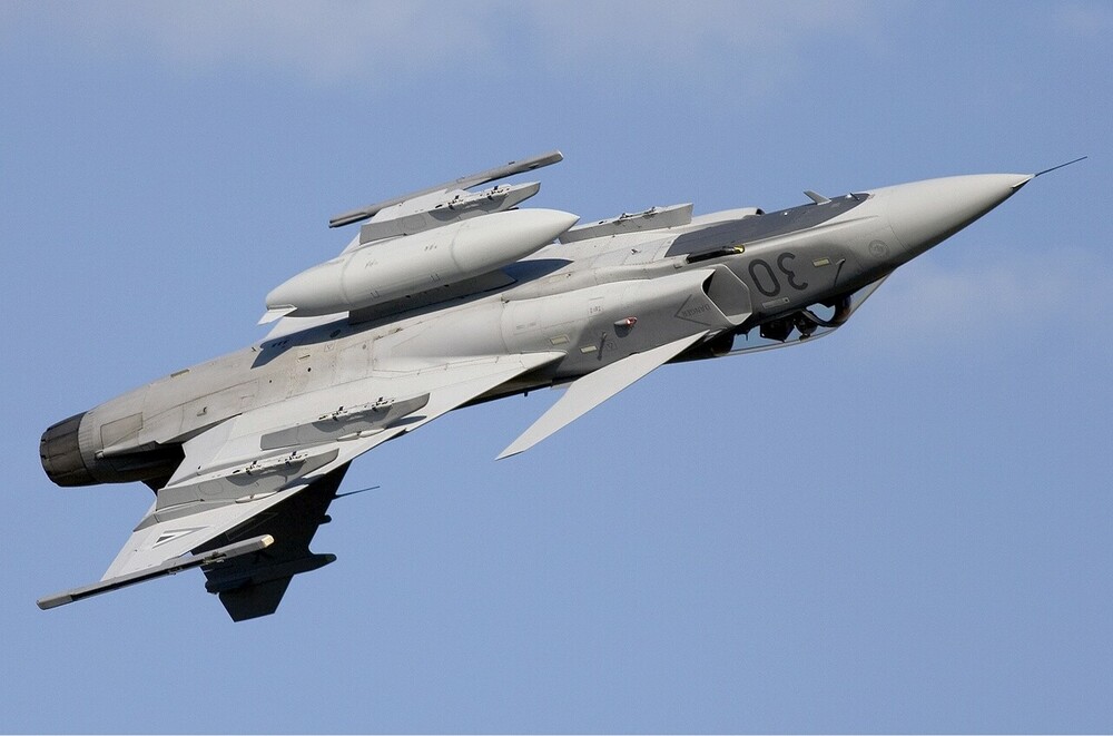 Hungarian_Air_Force_Saab_JAS-39C_Gripen_Lofting-2.jpg