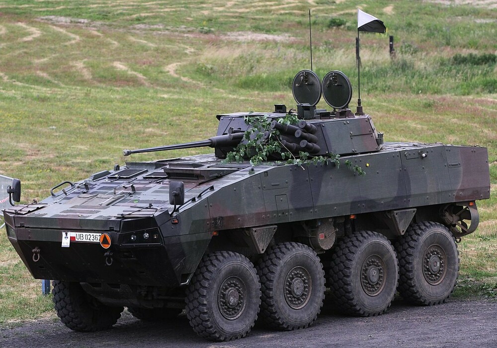 1200px-Polish_army_conducts_live-fire_training_180613-Z-CN767-067.jpg