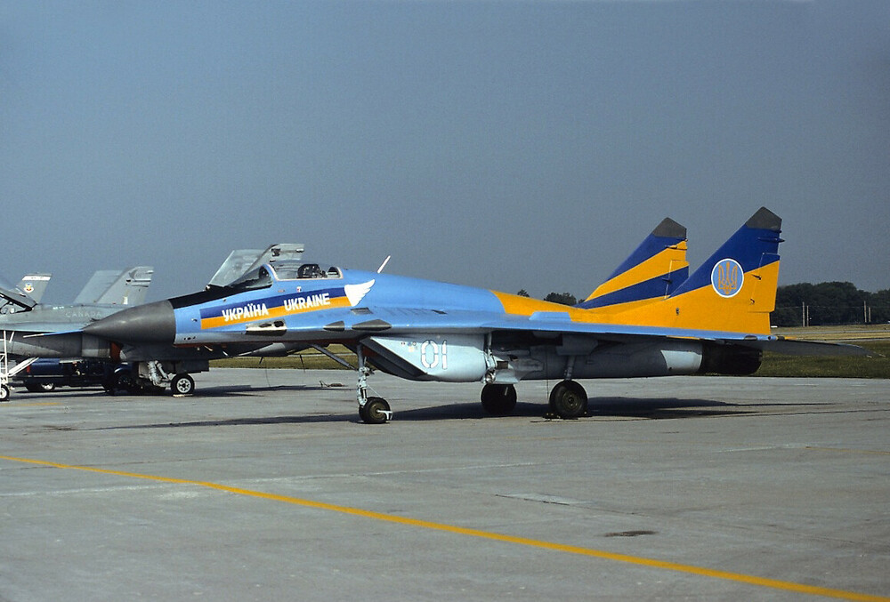 Mikoyan-Gurevich MiG-29_vol.5 (08).jpg