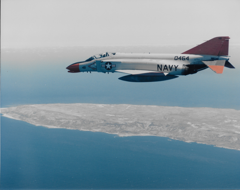 QF-4_NOLO.png
