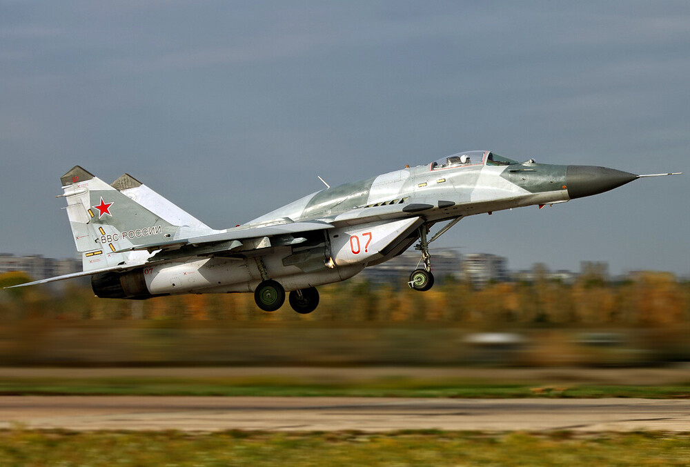 Mikoyan-Gurevich MiG-29_vol.5 (67).jpg