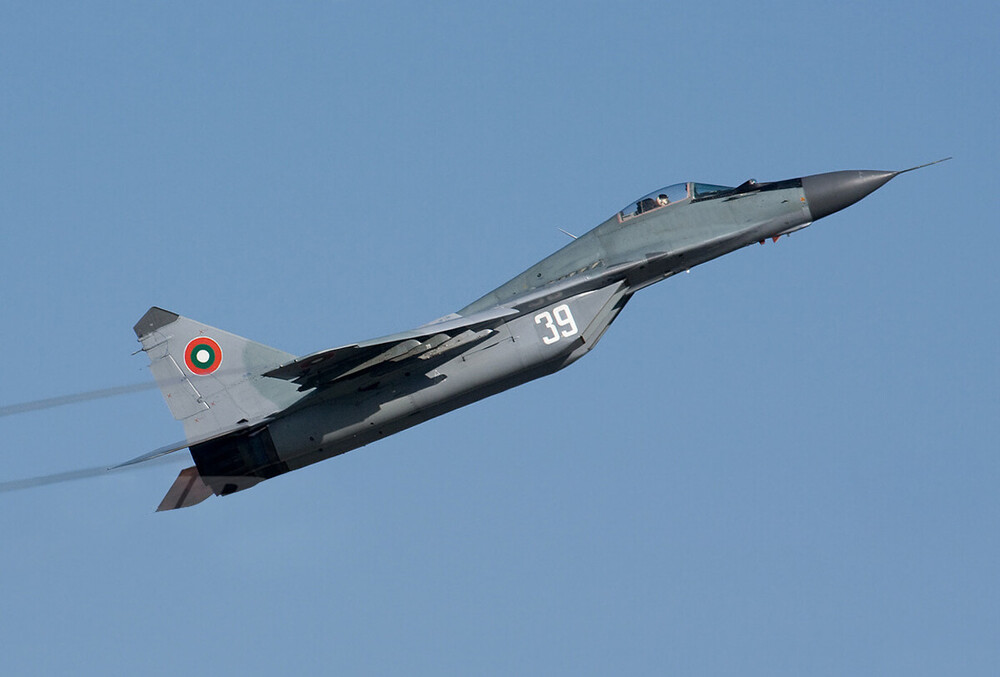 Mikoyan-Gurevich MiG-29_vol-4 (04).jpg