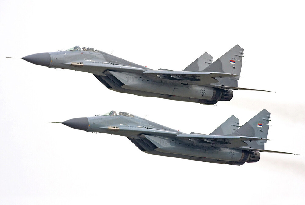 Mikoyan-Gurevich MiG-29_vol-4 (07).jpg