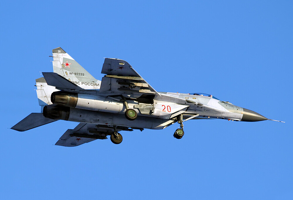 Mikoyan-Gurevich MiG-29_vol.5 (85).jpg