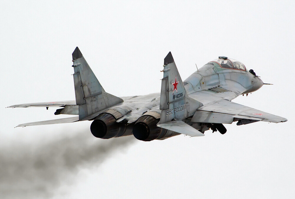 Mikoyan-Gurevich MiG-29_vol.5 (90).jpg