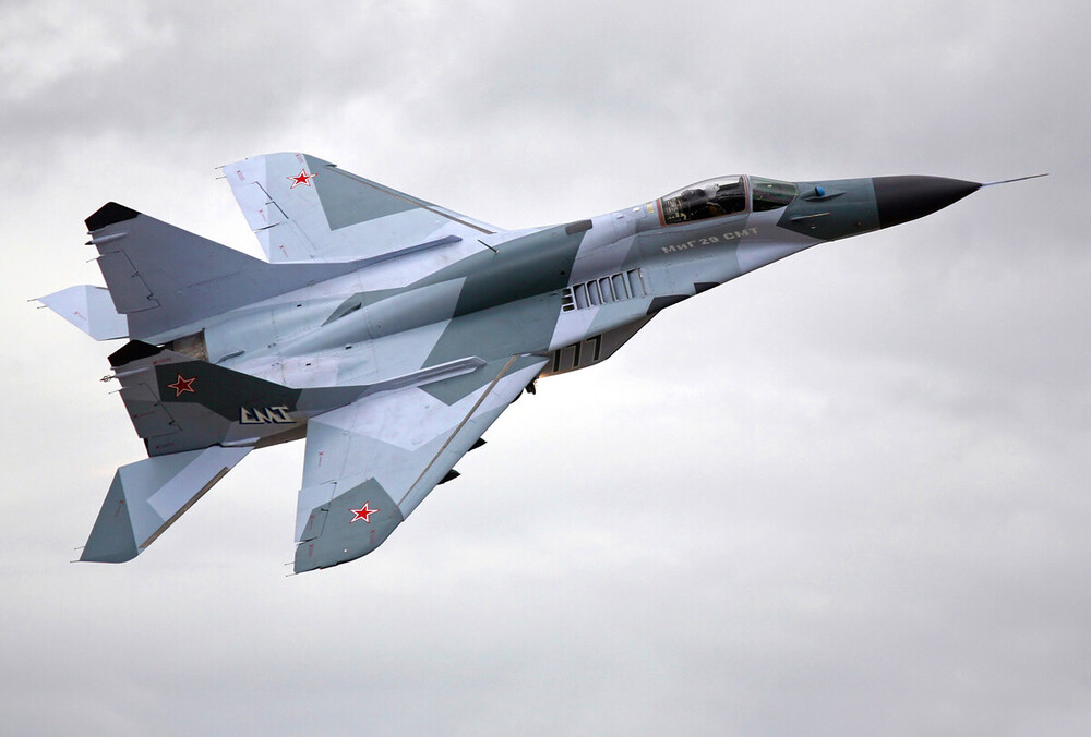 Mikoyan-Gurevich MiG-29_vol-4 (09).jpg