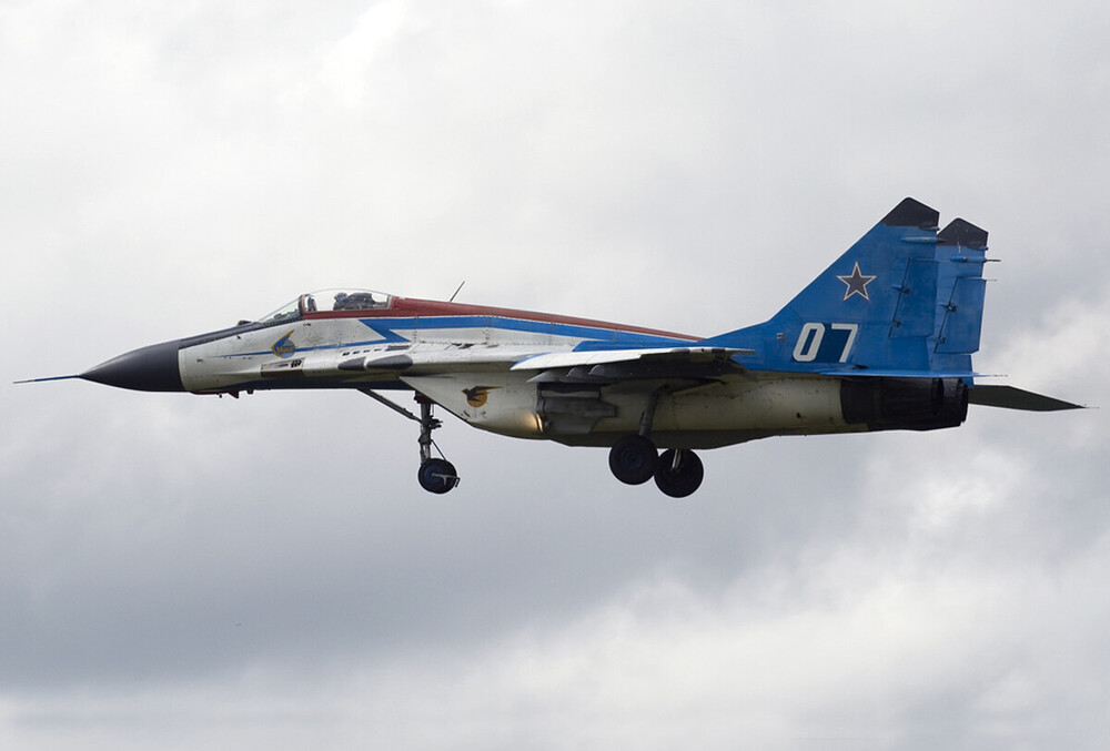 Mikoyan-Gurevich MiG-29_vol-4 (10).jpg