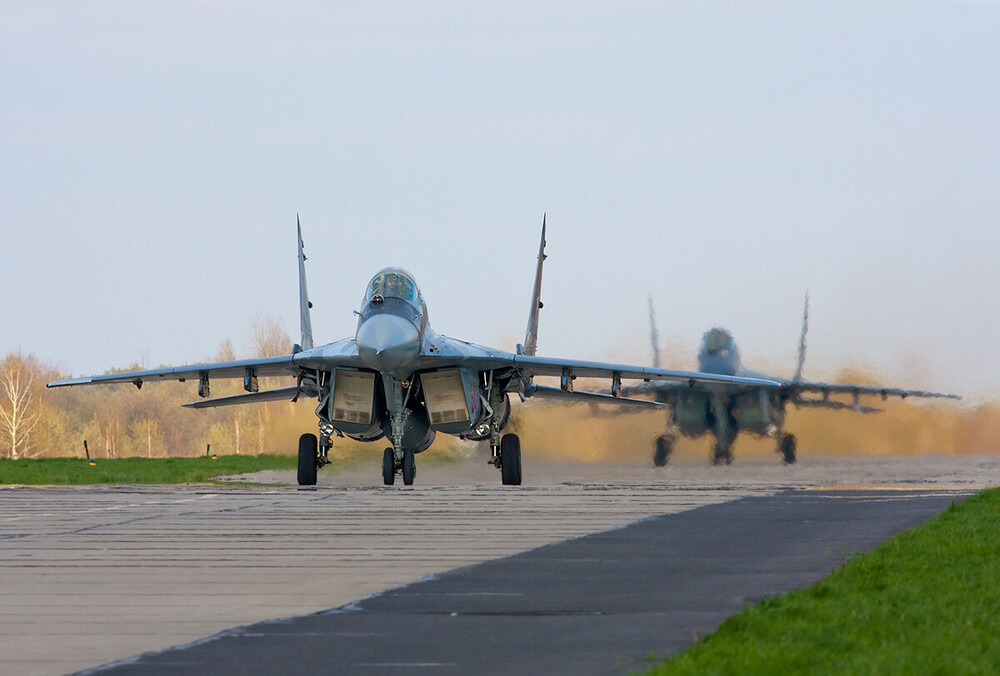 Mikoyan-Gurevich MiG-29_vol-4 (14).jpg