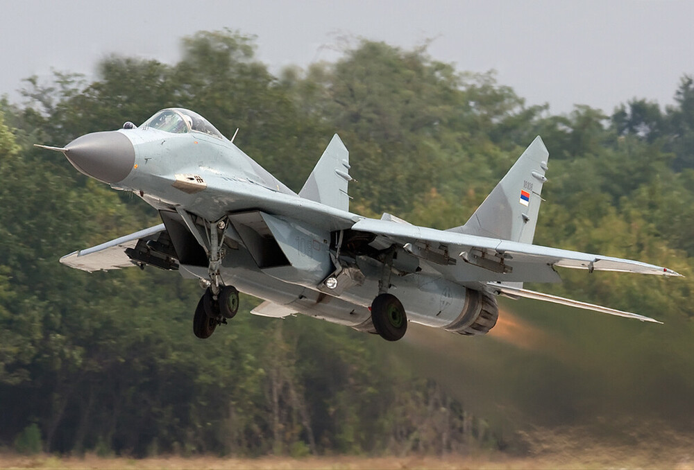 Mikoyan-Gurevich MiG-29_vol-4 (17).jpg