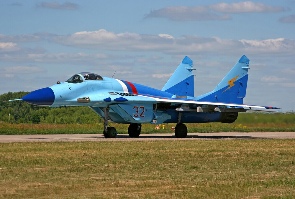 Mikoyan-Gurevich MiG-29_vol-4 (21).jpg