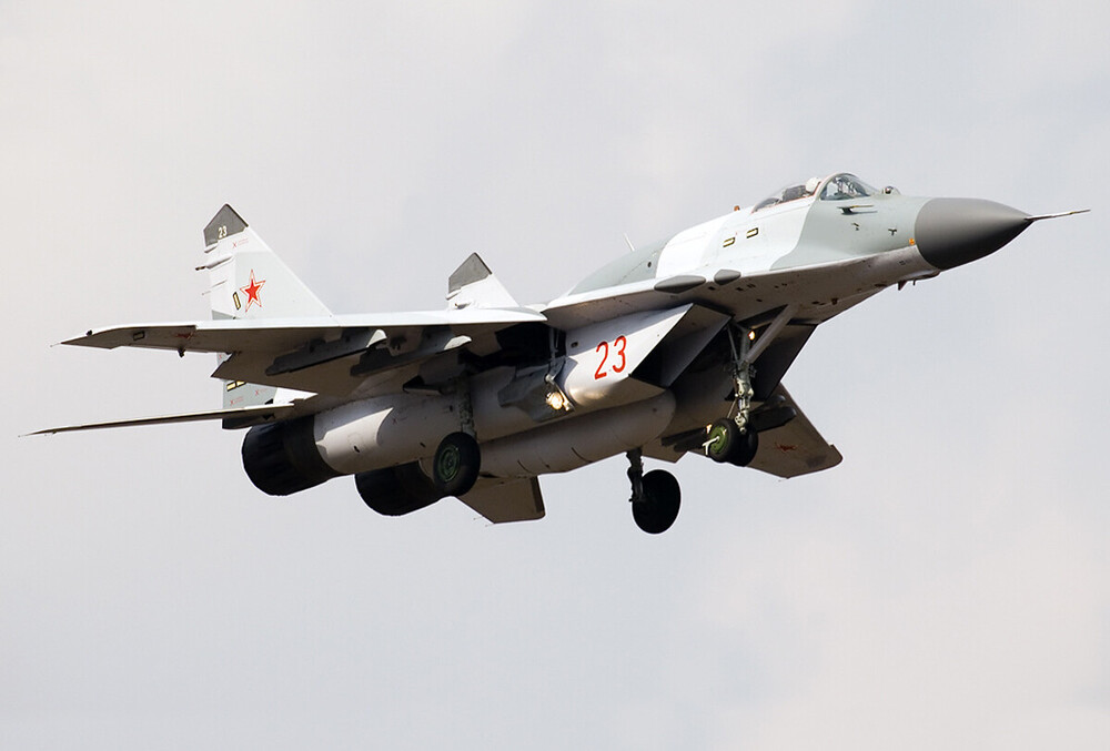 Mikoyan-Gurevich MiG-29_vol-4 (39).jpg