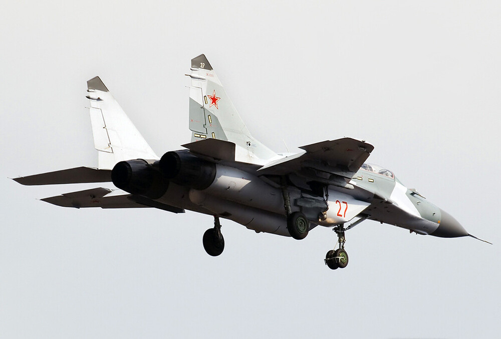 Mikoyan-Gurevich MiG-29_vol-4 (40).jpg