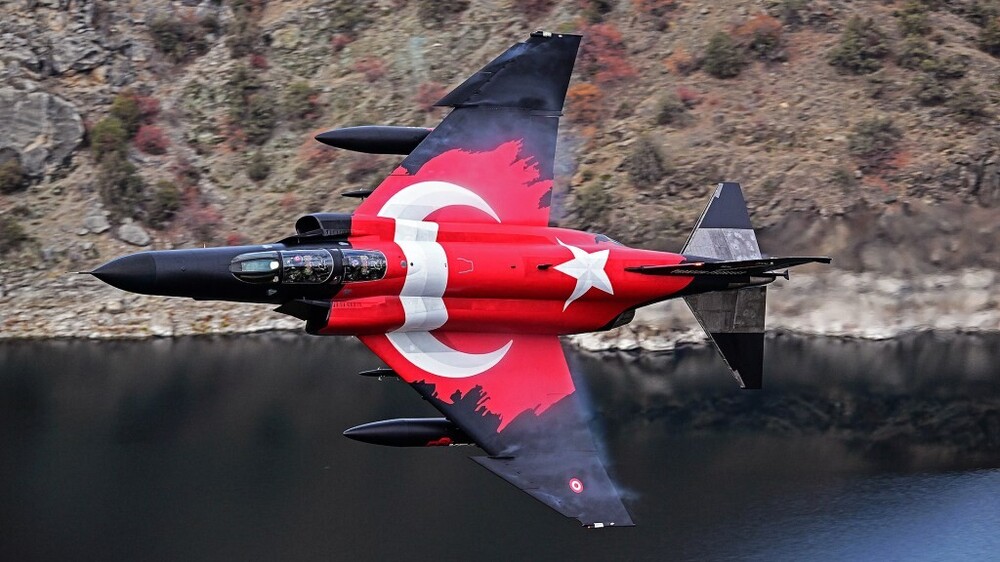 TURKISH-F-4E-TOPSHOT-copy.jpg