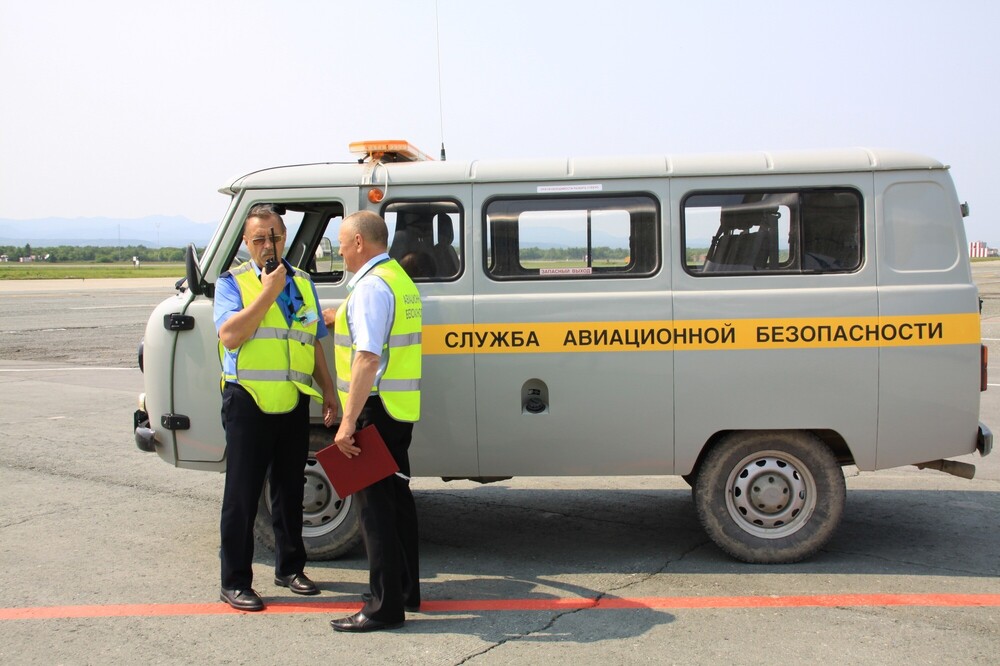 pic 10 - UAZ452 Security 1.jpg