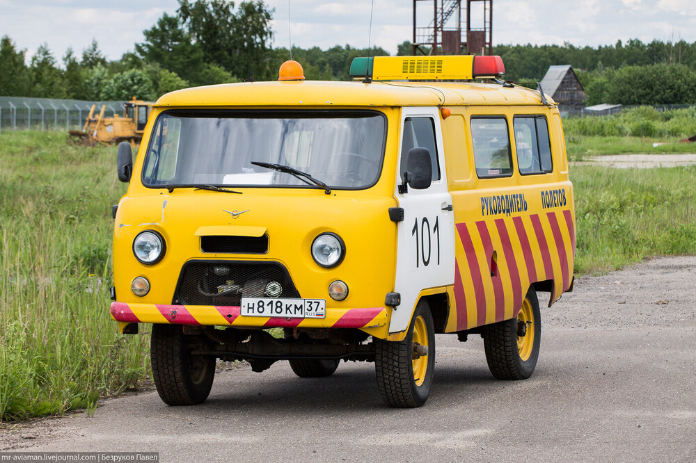 pic 7 - UAZ452 Uran 1.jpg