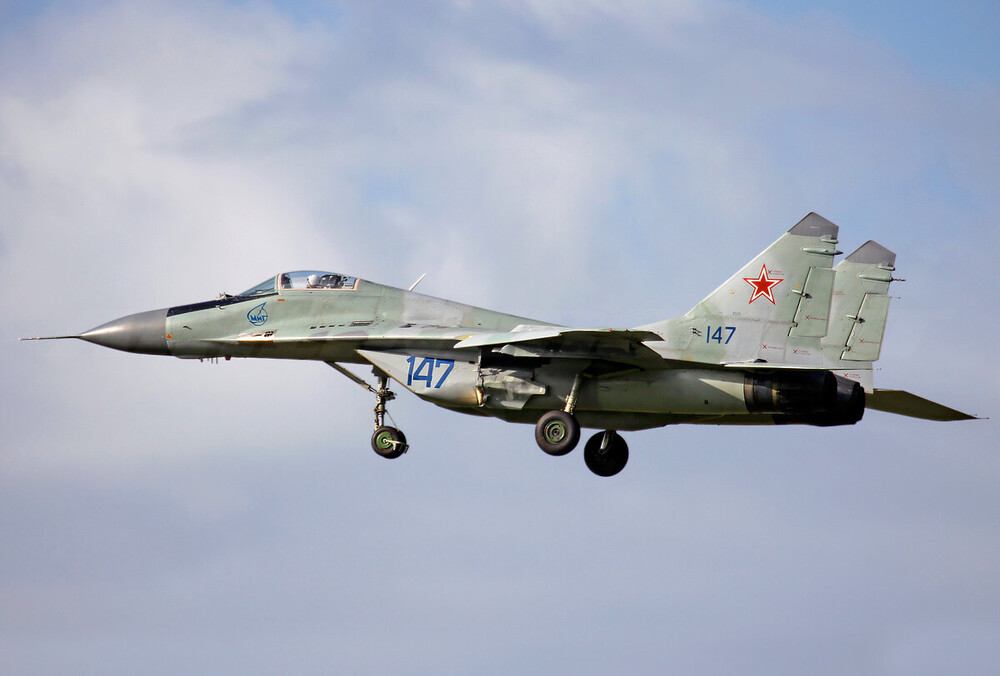 Mikoyan-Gurevich MiG-29_vol-4 (57).jpg