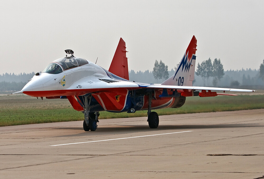 Mikoyan-Gurevich MiG-29_vol-4 (61).jpg